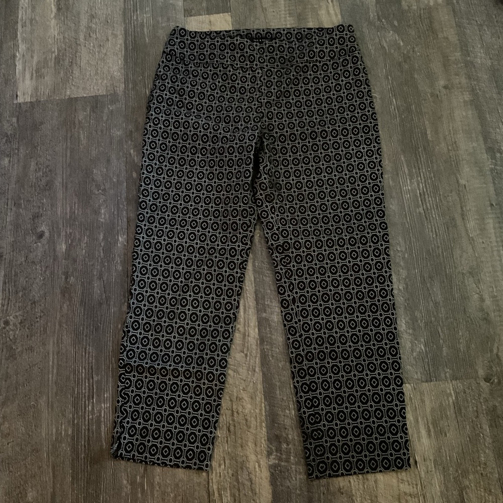 Zac and Rachel size 14 capri pants